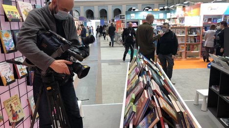 Books Camera