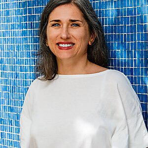 Niki Théron